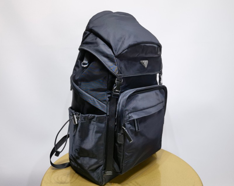 Рюкзак Prada из нейлона Re-Nylon