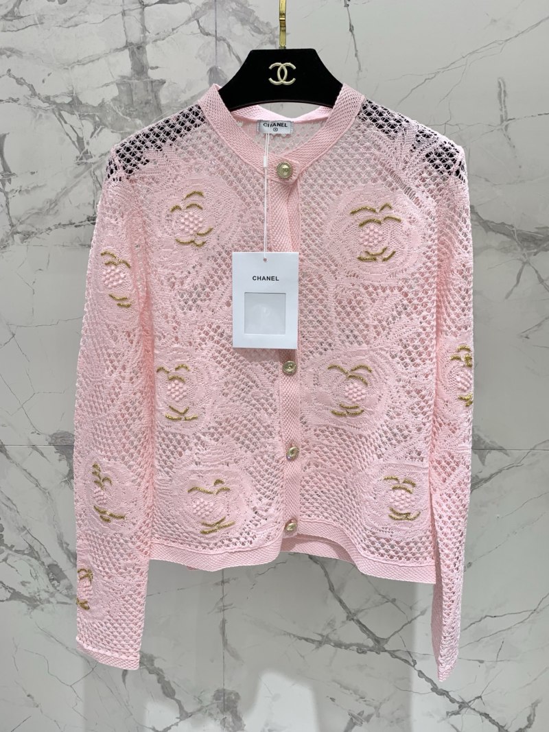 Розовый ажурный вязаный кардиган с золотистой вышивкой Chanel