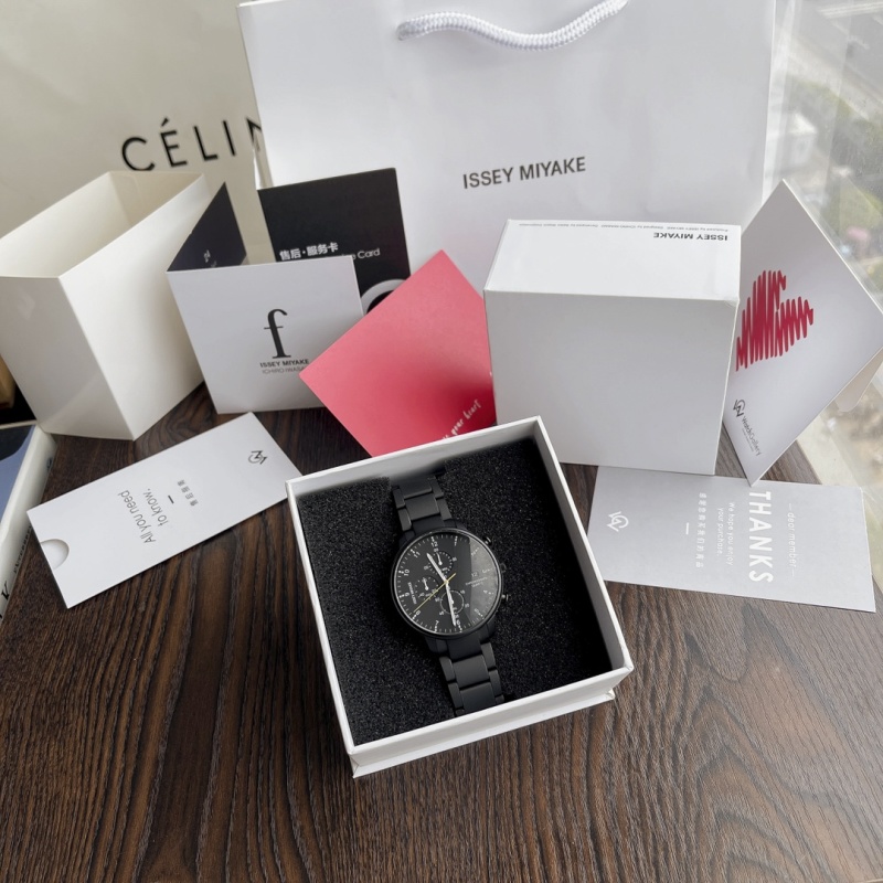 Часы Issey Miyake