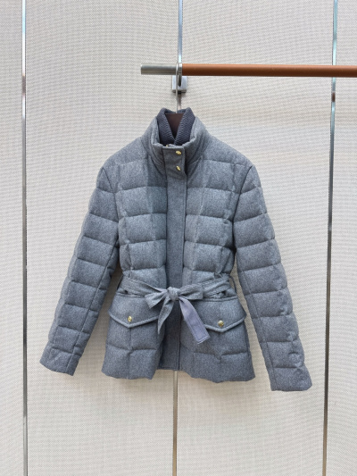 Пуховик Moncler