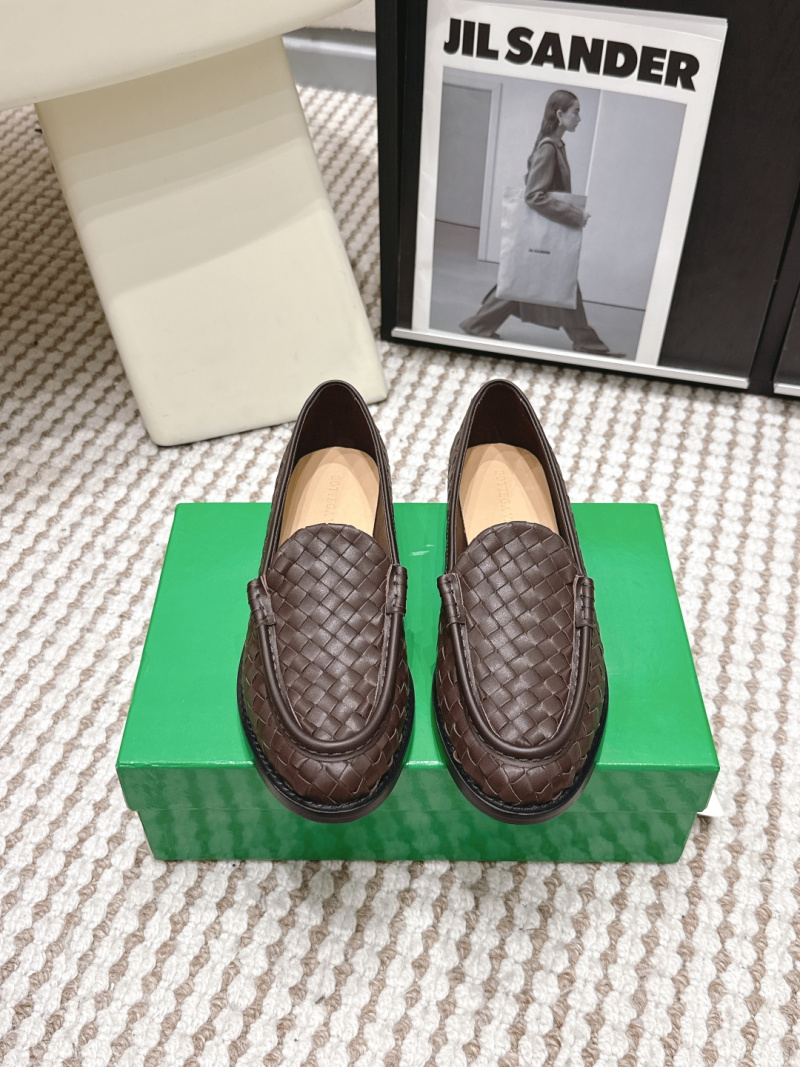 Женские кожаные лоферы Bottega Veneta с плетением