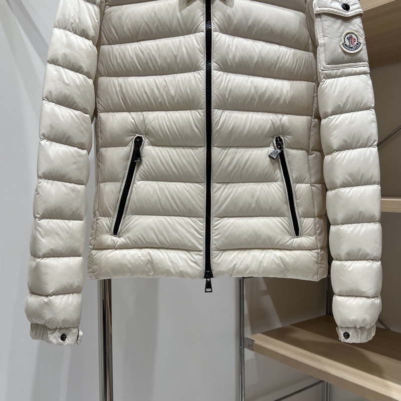 Пуховик Moncler