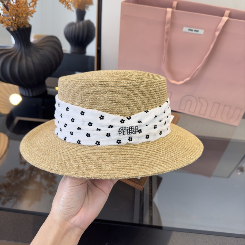 Летняя соломенная шляпа Miu Miu