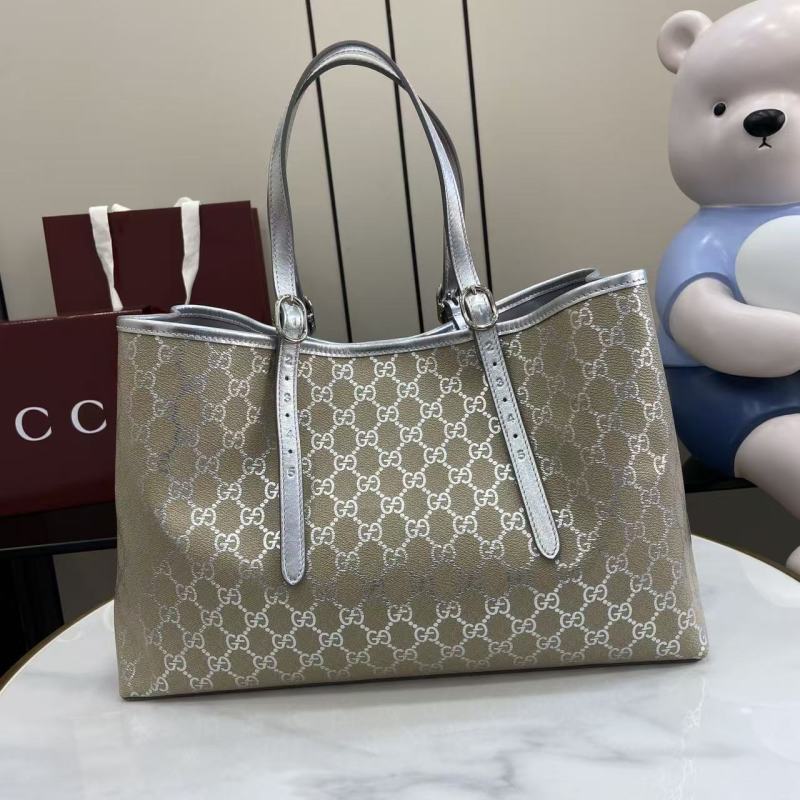 Сумка Gucci GG Canvas с серебристыми вставками