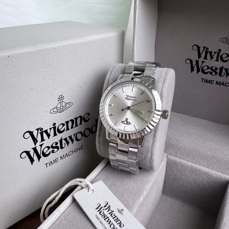 Часы Vivienne Westwood