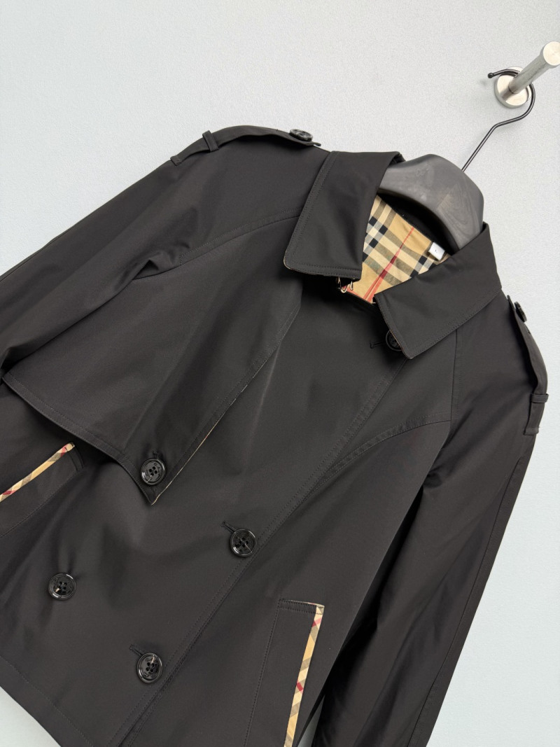 Кожаная куртка Burberry с классическим воротником