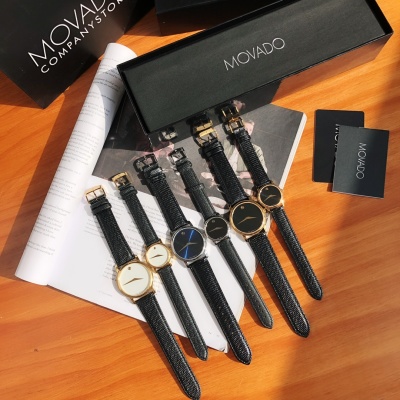 Часы Movado