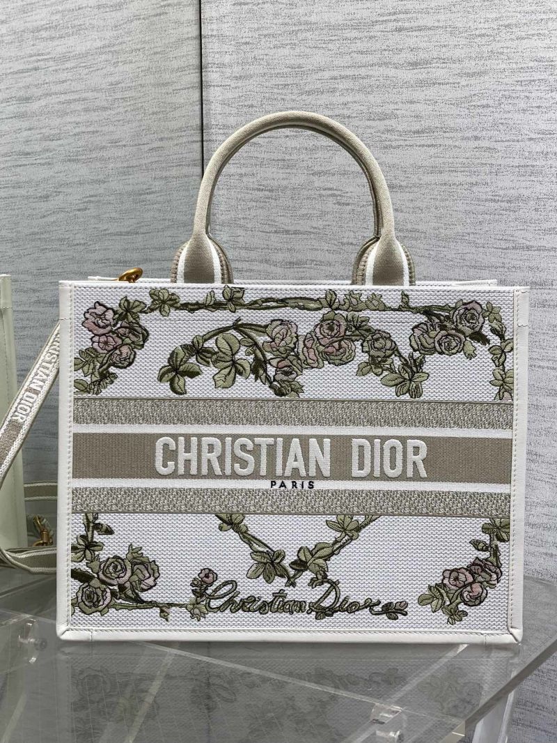 Сумка Christian Dior Lady Dior с цветочным принтом