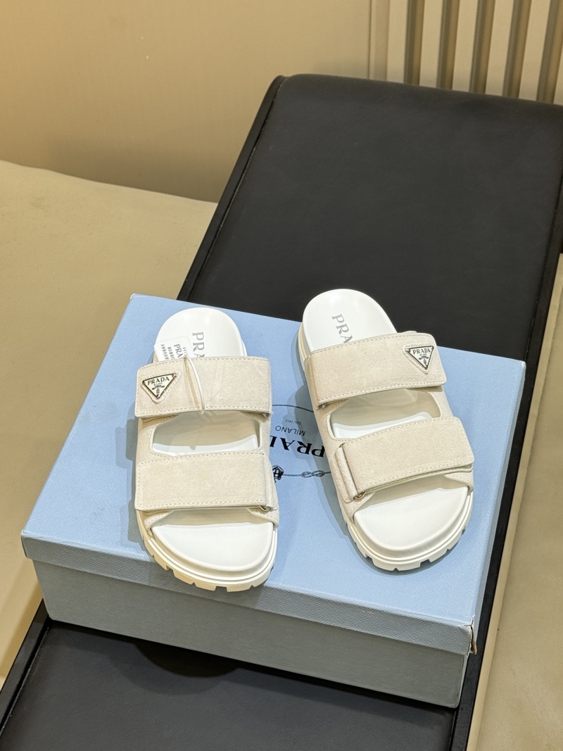 Женские босоножки на толстой подошве с двойными ремешками Prada