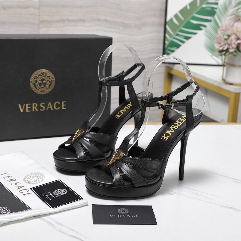 Сандалии Versace