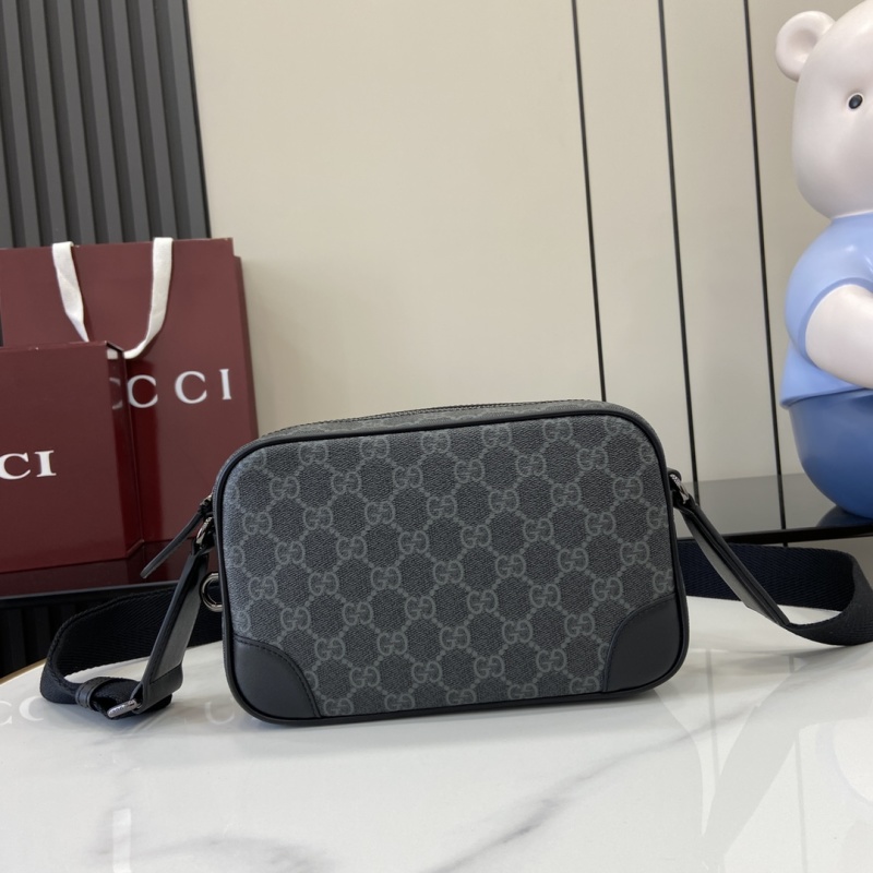 Сумка Gucci с монограммой