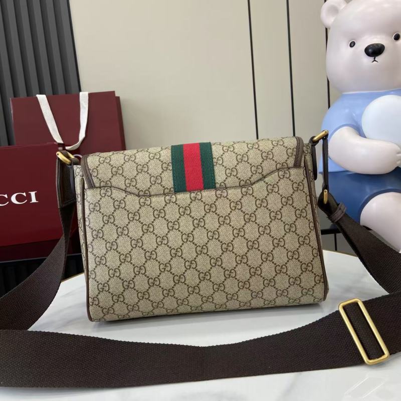 Сумка Gucci с монограммой и ремешком