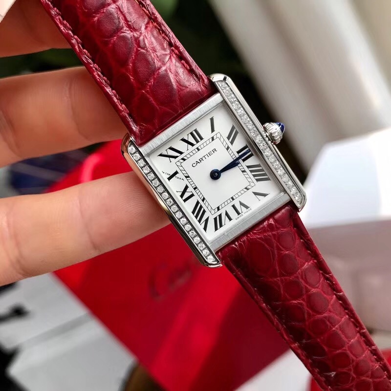 Часы Cartier