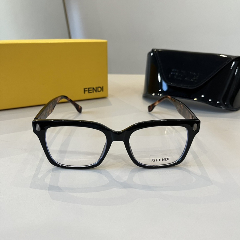 Очки Fendi
