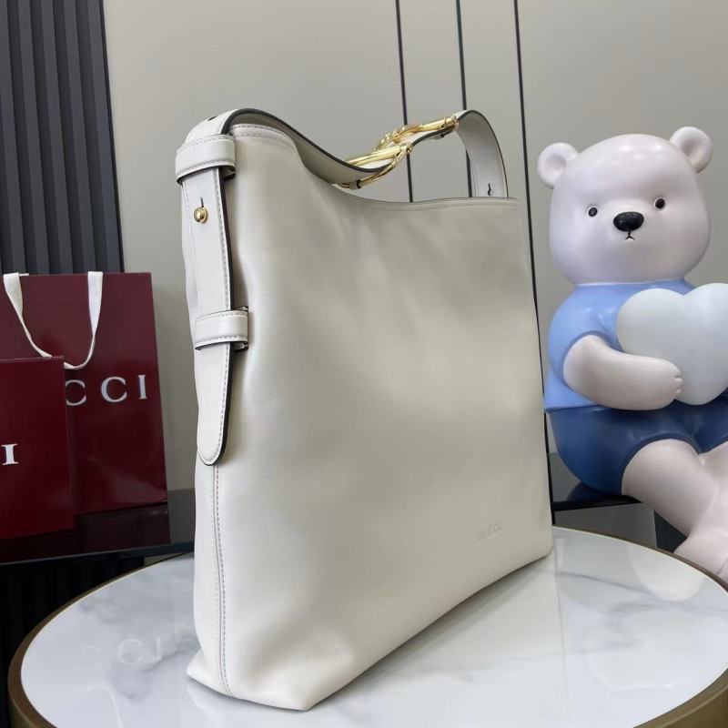 Сумка Gucci белая с золотой фурнитурой