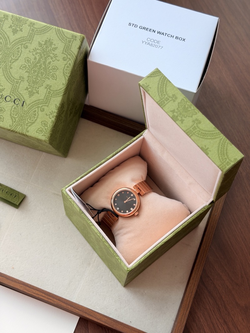 Часы Gucci