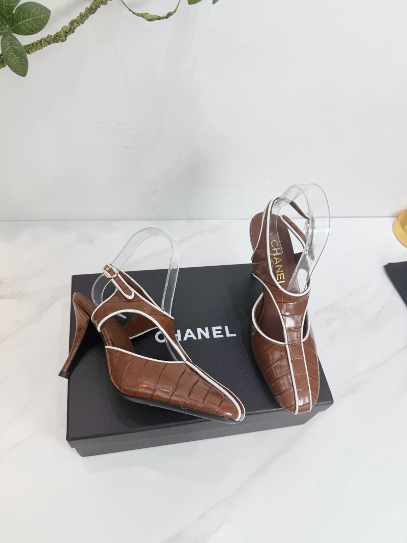 Женские босоножки на каблуке с прозрачным ремешком Chanel