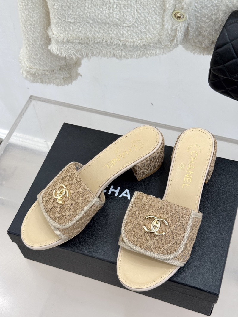 Женские туфли-мюли вязаные с декоративной пряжкой Chanel
