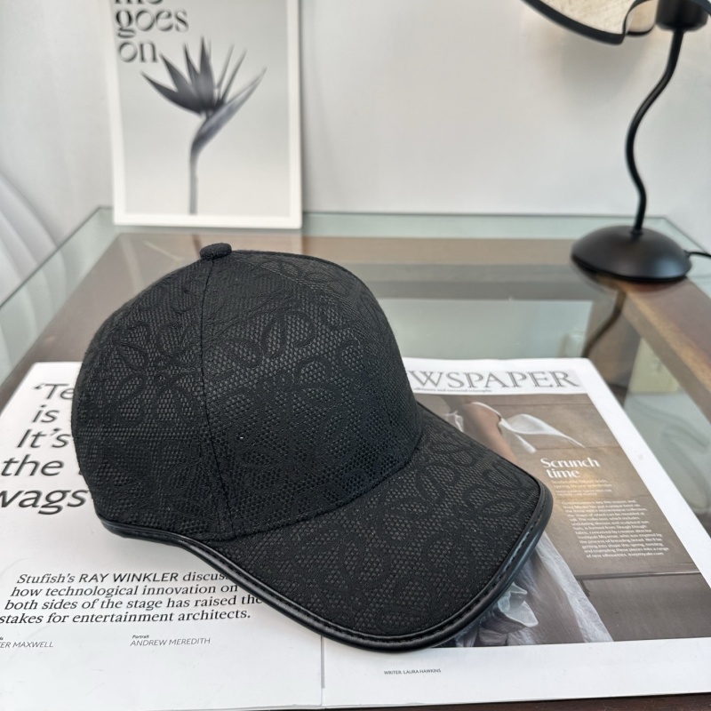 Бейсболка Loewe