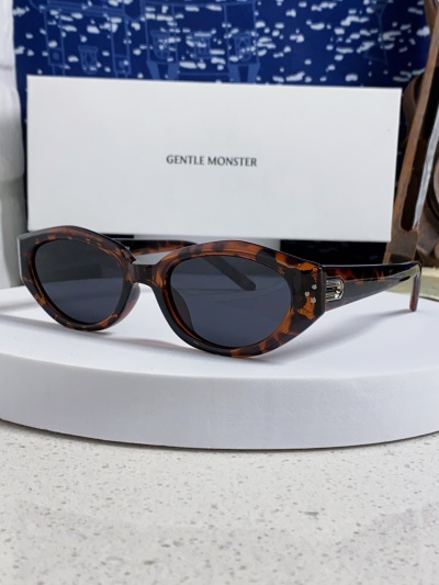 Солнцезащитные очки Gentle Monster