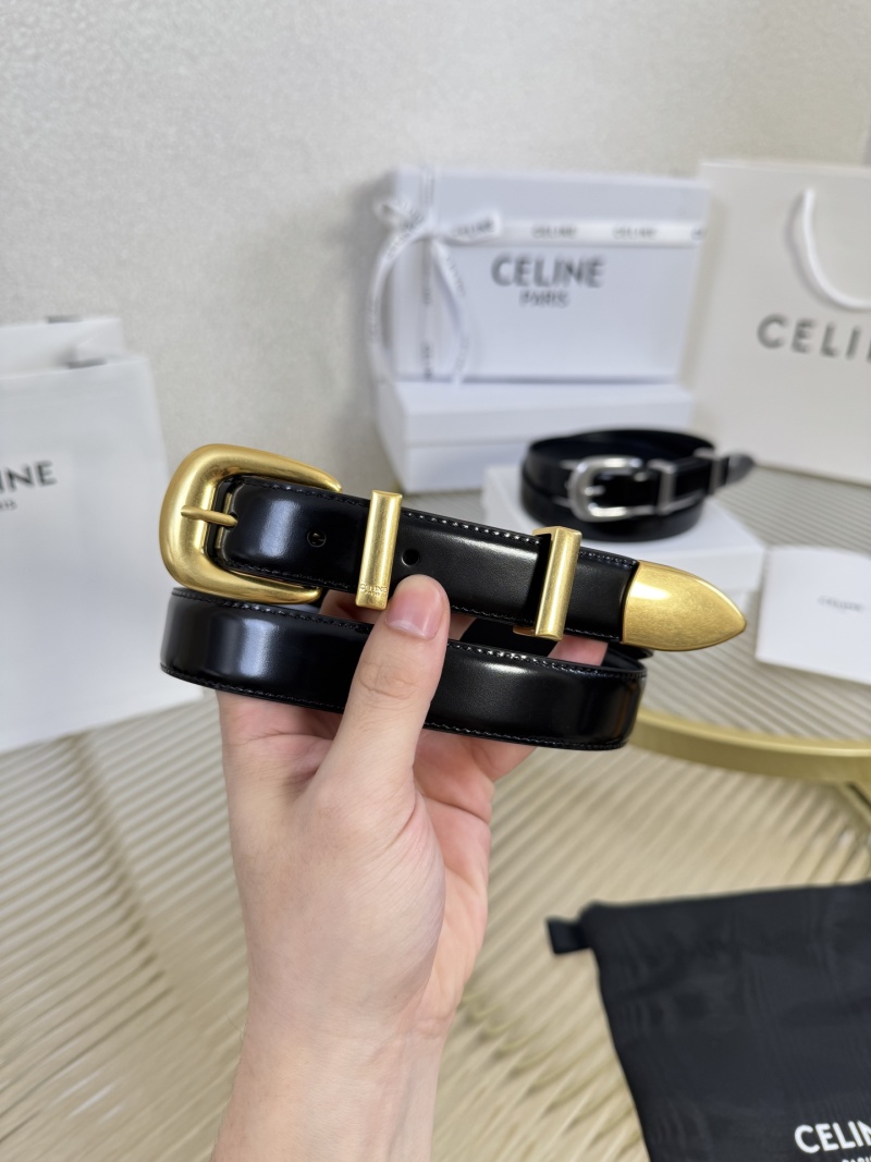 Женский кожаный ремень с золотой пряжкой Celine