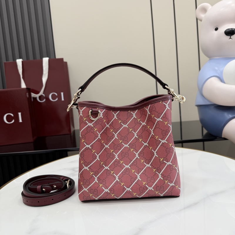 Сумка Gucci с принтом и ремешком