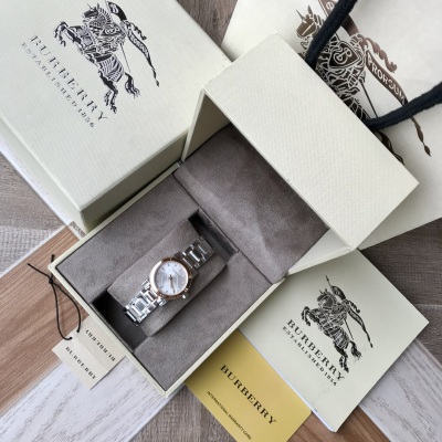 Часы Burberry