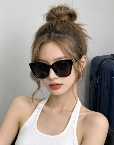 Солнечные очки Balenciaga BL1150