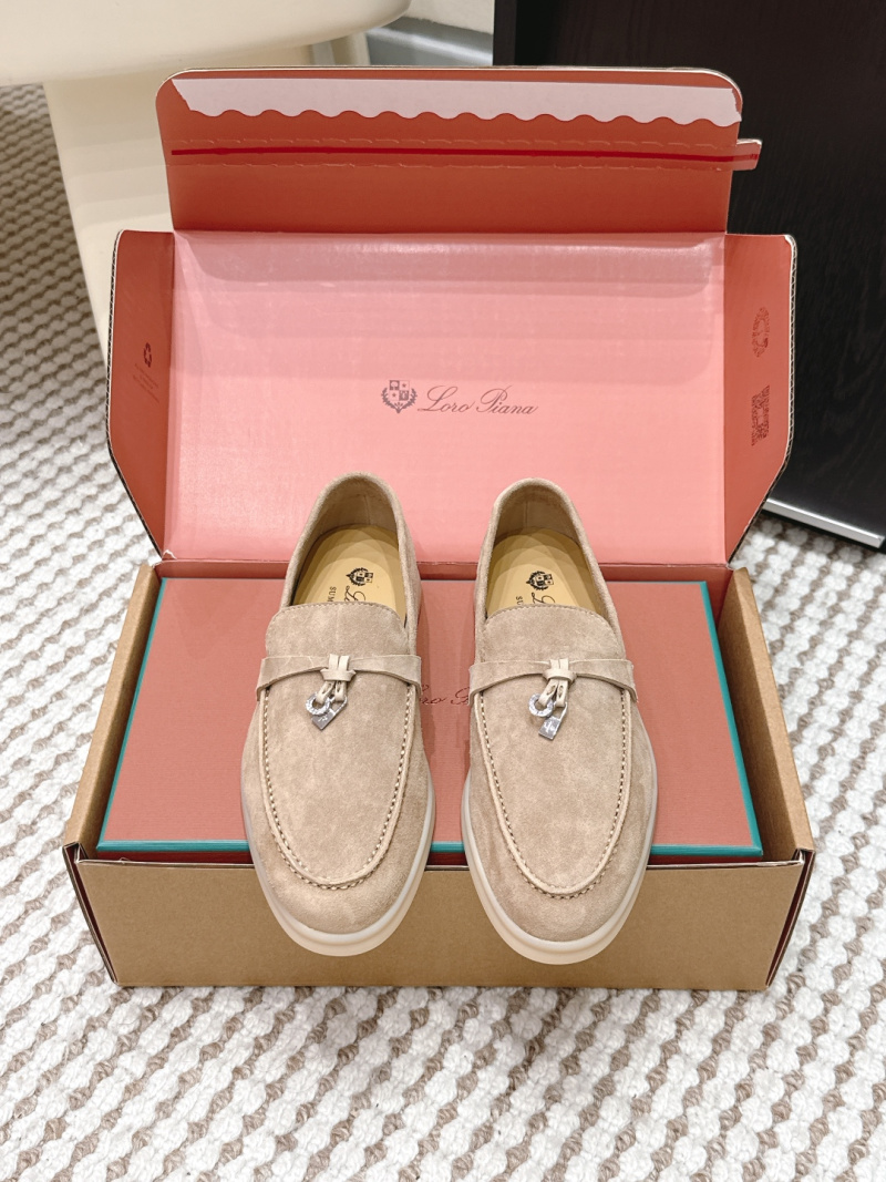 Лоферы женские Loro Piana Summer Walk из замши