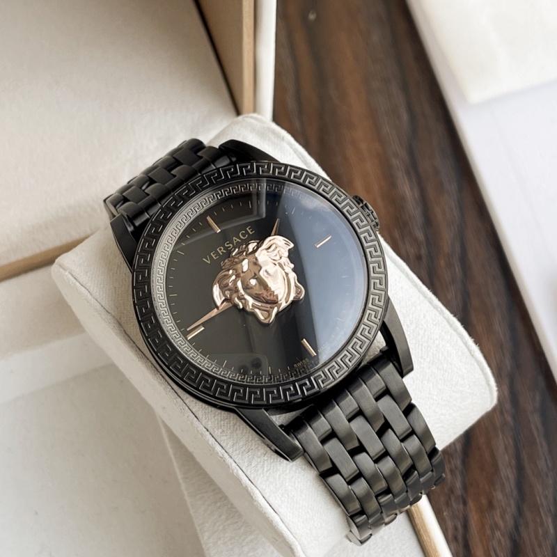 Часы Versace