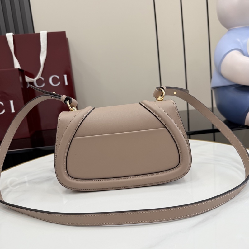 Сумка Gucci с логотипом GG