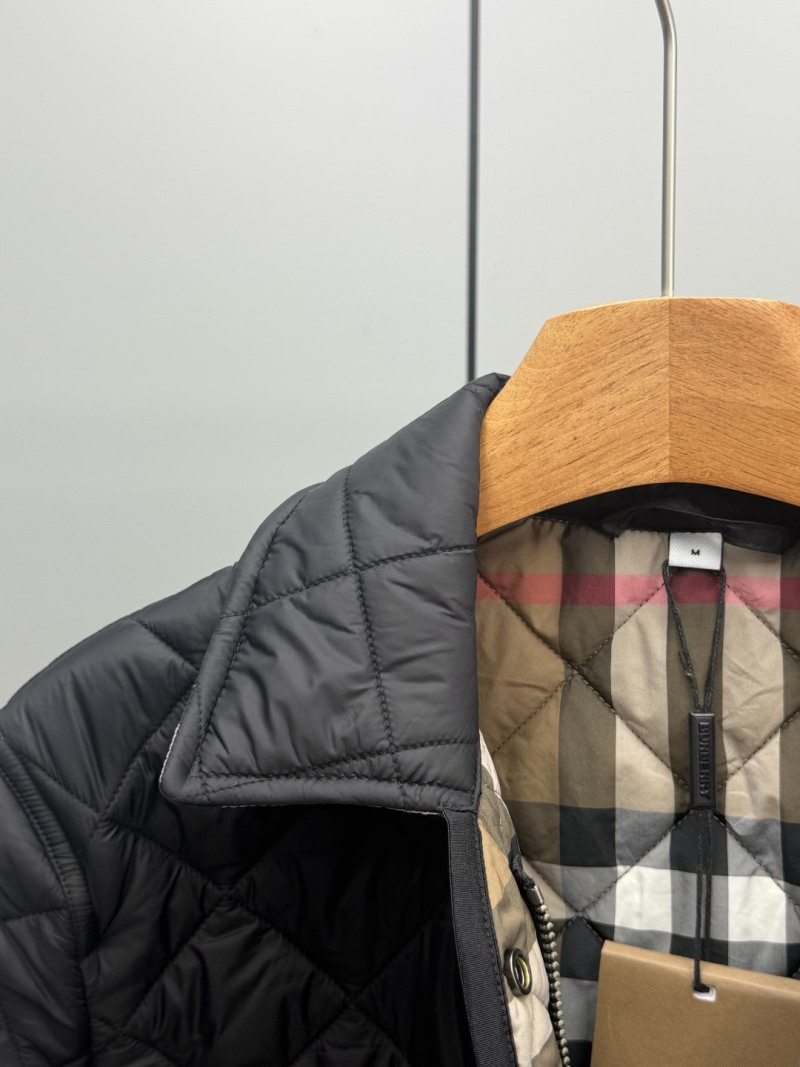Пуховик Burberry