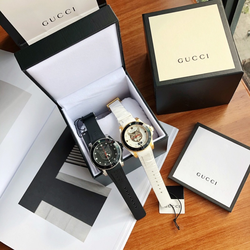 Часы Gucci