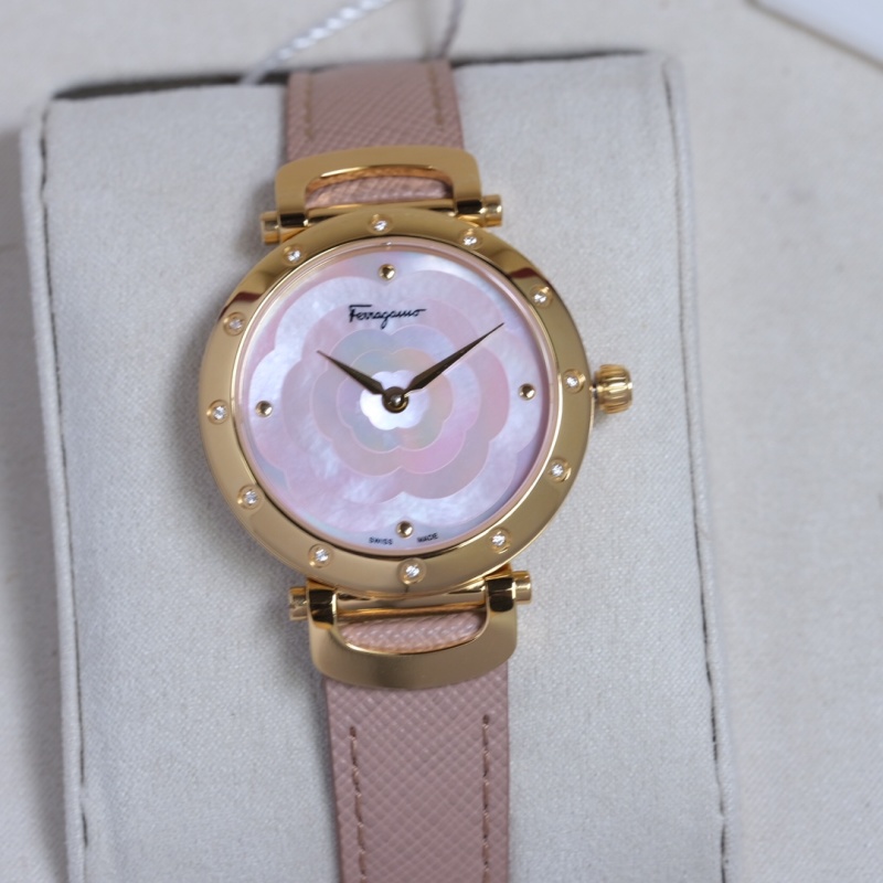 Часы Ferragamo