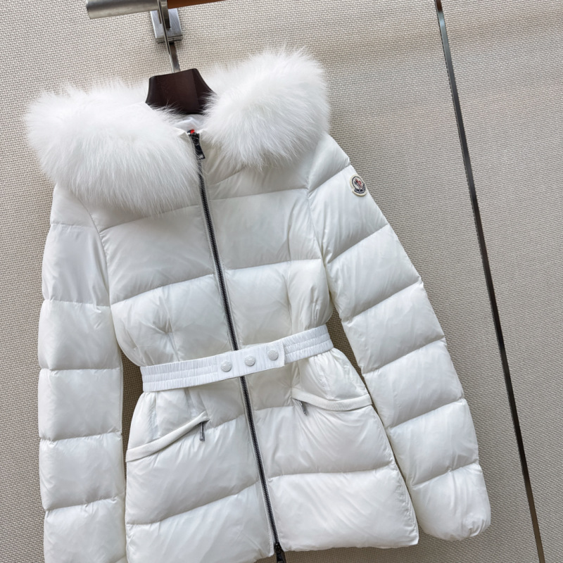 Пуховик Moncler