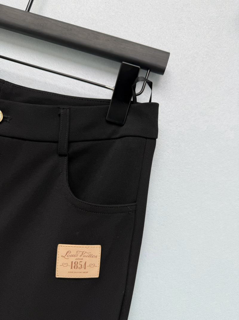 Чёрные брюки Loewe с кожаной нашивкой