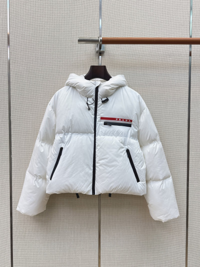Пуховик Prada
