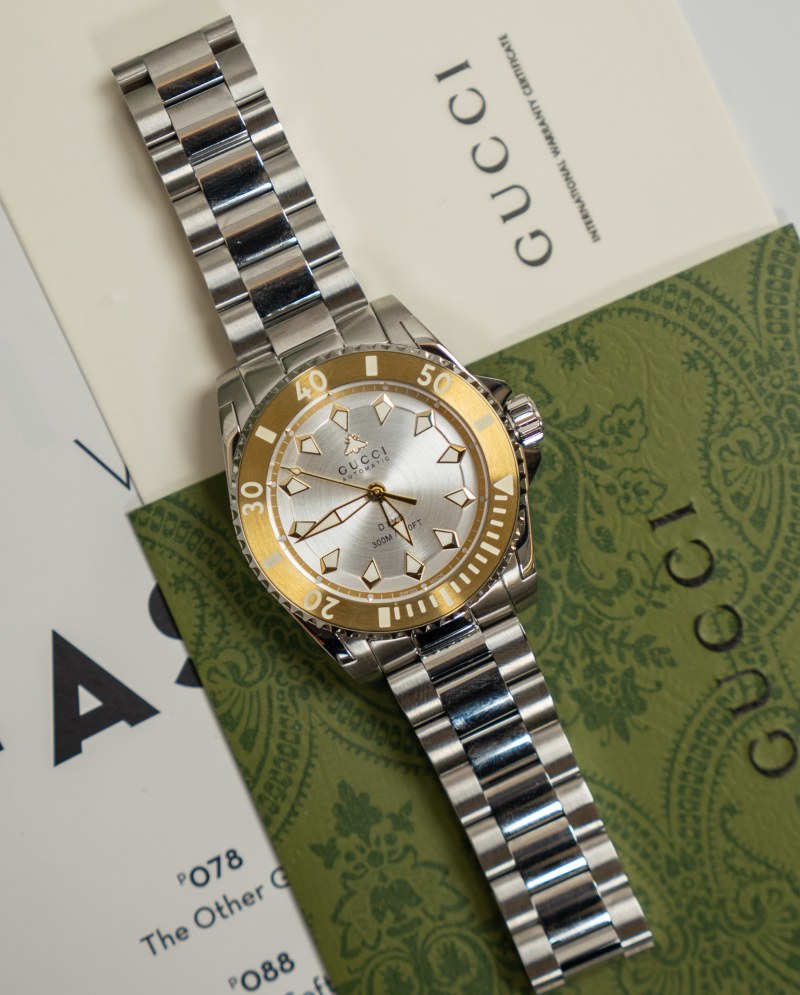Часы Gucci
