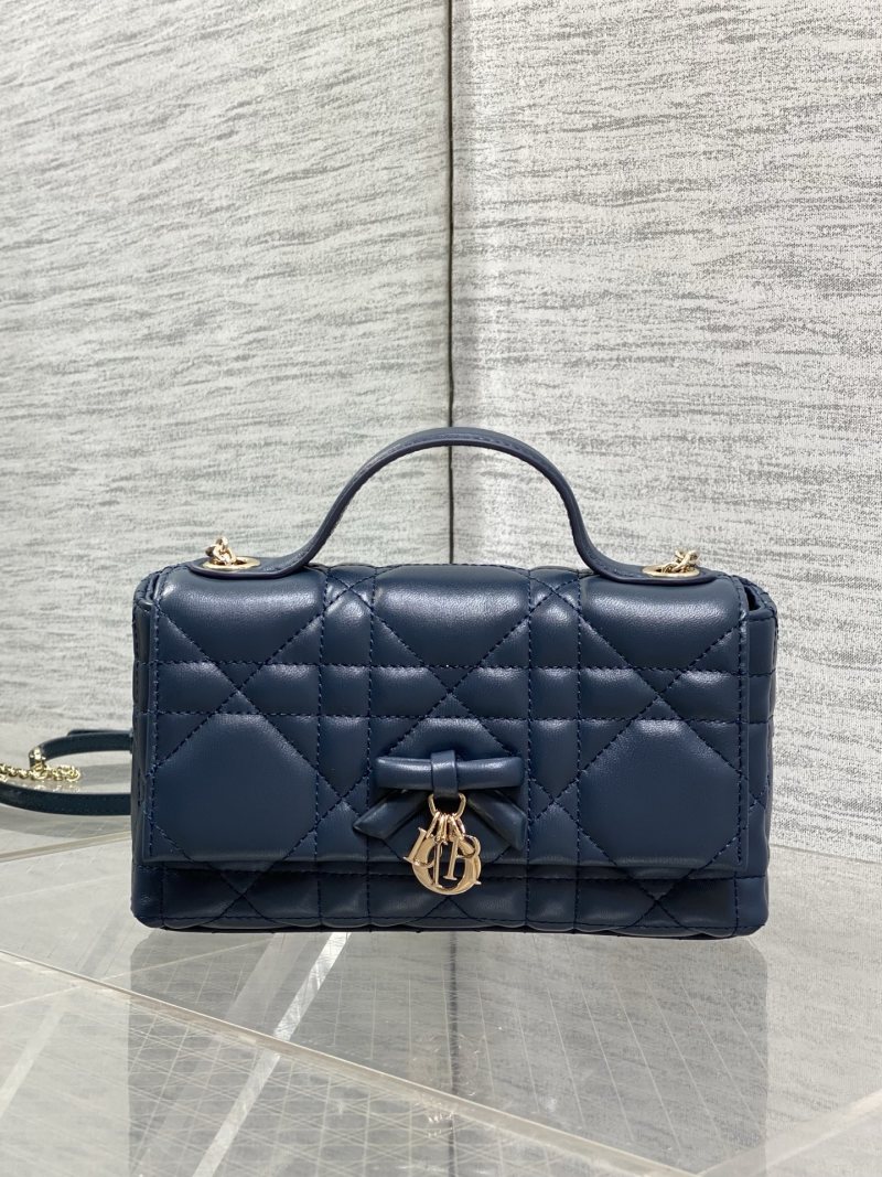 Синяя сумка Dior с ручкой и цепью
