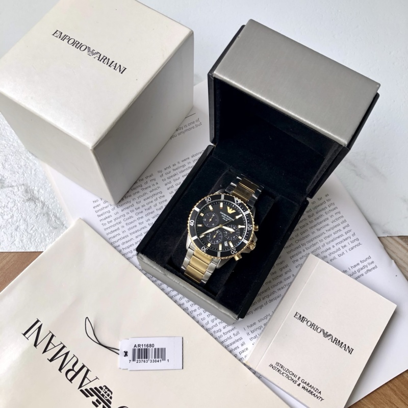 Часы Armani
