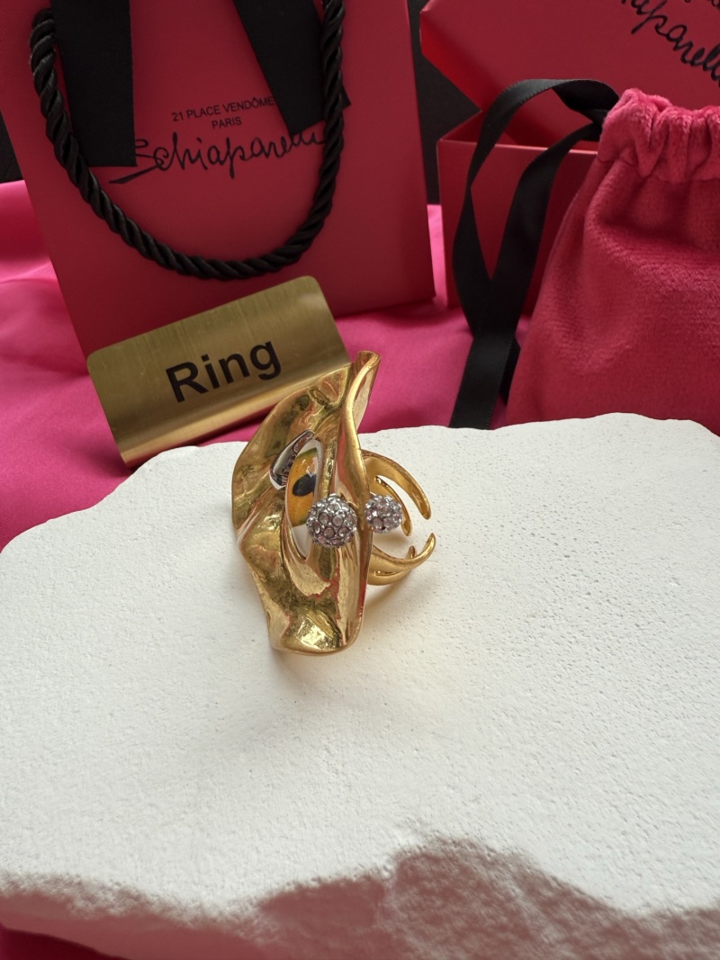 Кольцо с глазом Schiaparelli