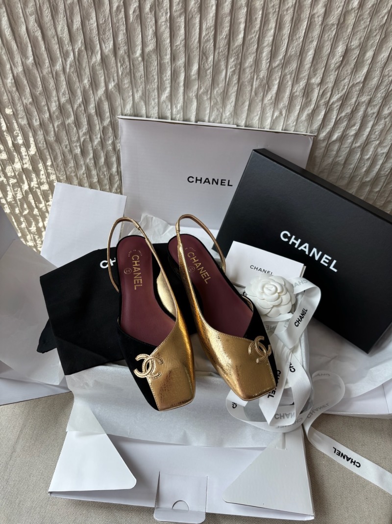 Сандалии Chanel золотые с черным