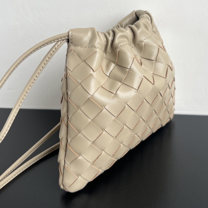 Сумка-мешок Bottega Veneta intrecciato, бежевый