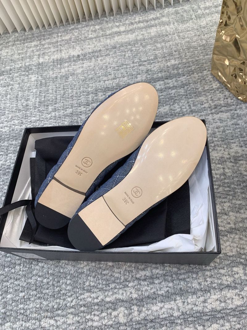Женские туфли Chanel синие из денима