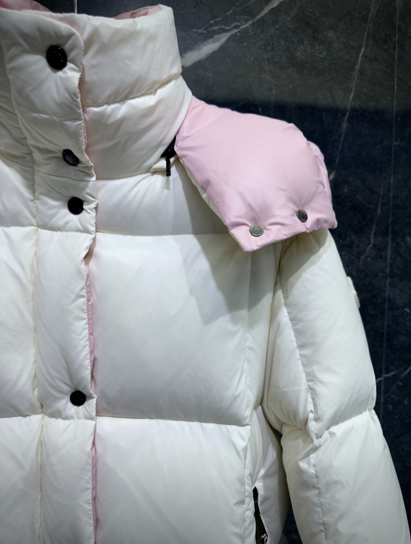 Пуховик Moncler