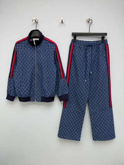 Спортивный костюм Gucci с монограммой