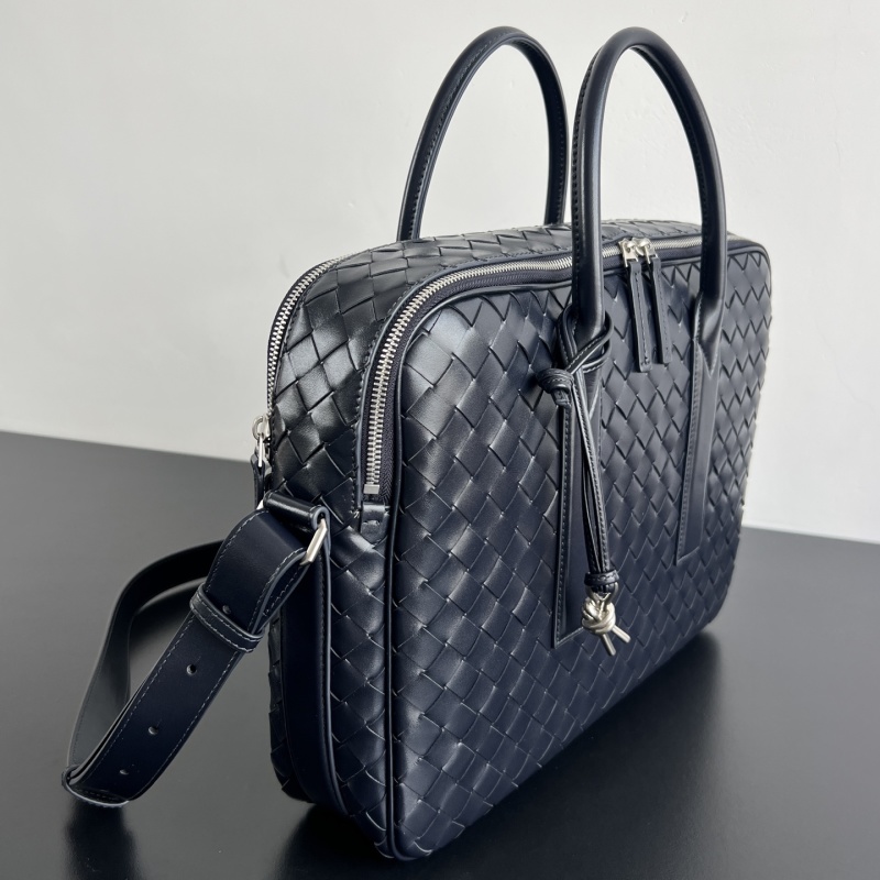 Большой кожаный портфель Bottega Veneta в стиле Getaway с плетением