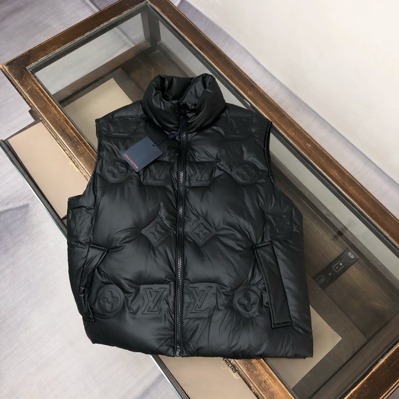 Жилеты Louis Vuitton