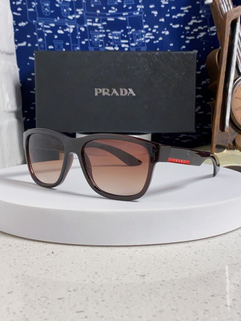 Солнцезащитные очки Prada P90