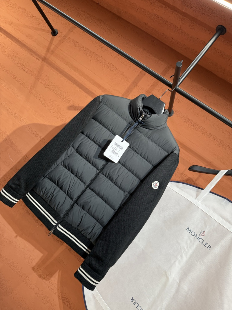 Пуховик Moncler